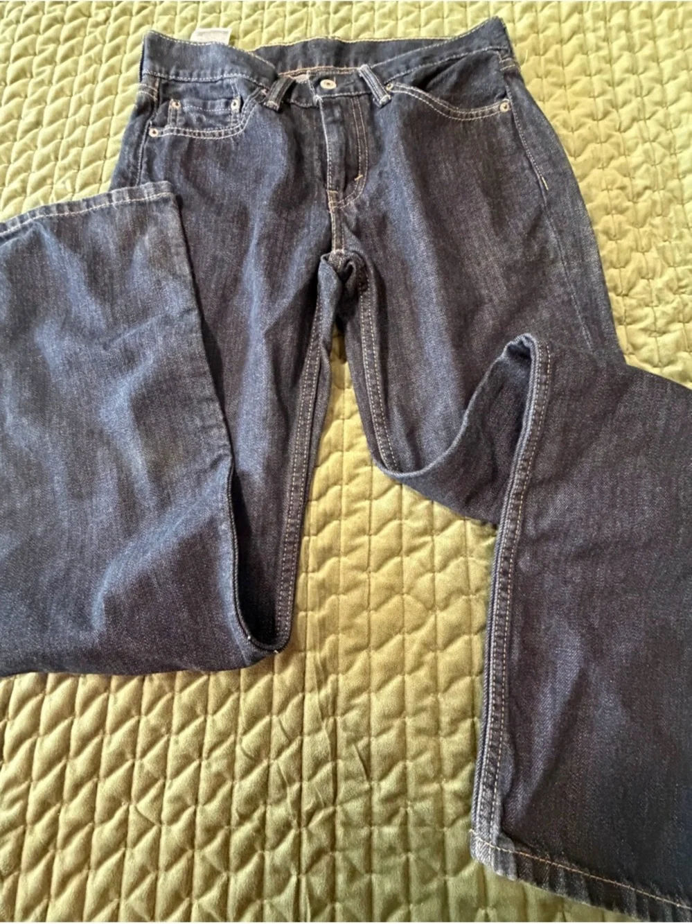 Levi’s 514 Dark‎ Wash Straight Leg Jeans  denim size 28 x 32